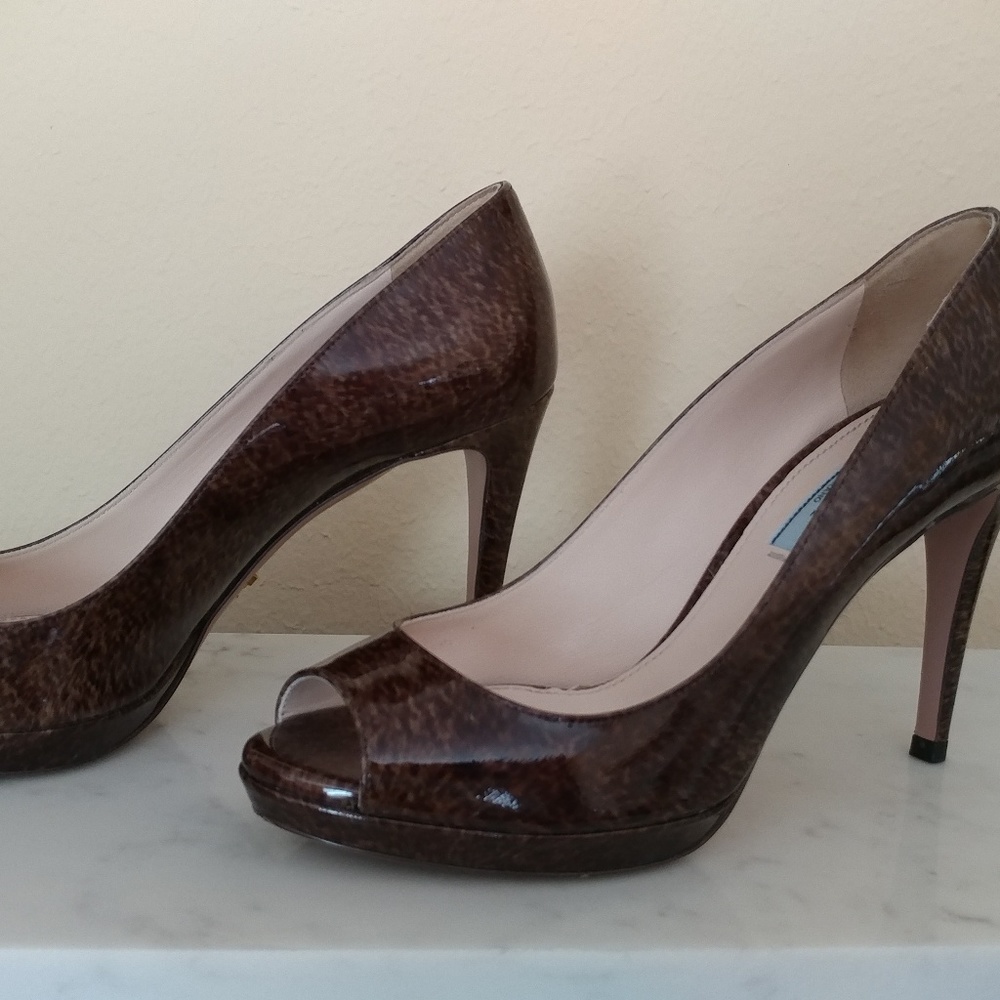 Prada Pumps Tortoise Shell Patent Leather